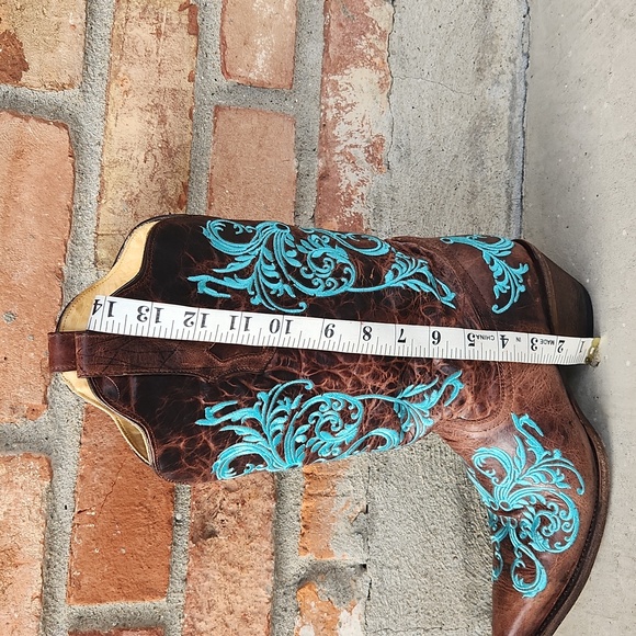 Corral brown with aqua design cowboy boots. Size 10M - Picture 13 of 13